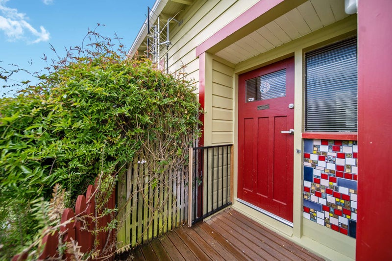 15 Birchfield Avenue, North East Valley, Dunedin - Carousel 2