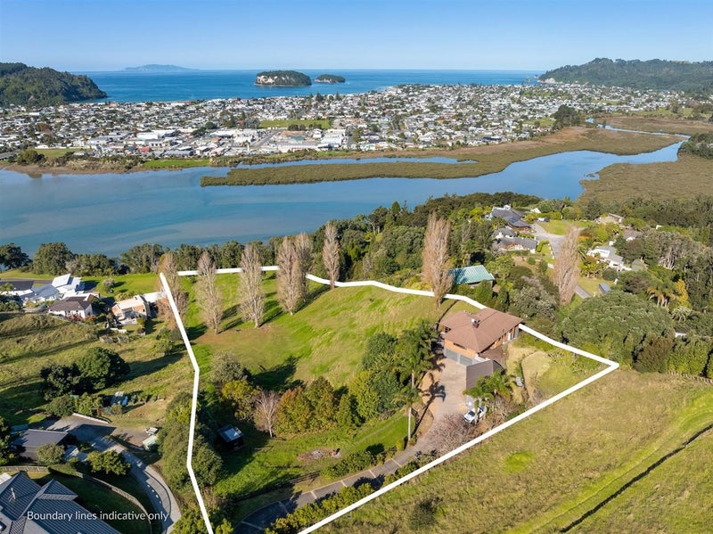 26 Manuka Drive, Whangamatā - Carousel 2