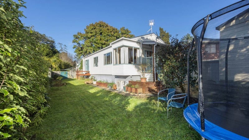 1/48 Seymour Road, Sunnyvale, Auckland - Carousel 1
