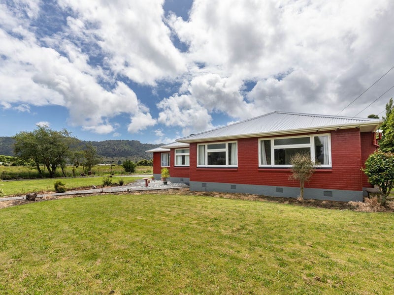 101 Taylorville Road, Coal Creek, Greymouth - Carousel 27