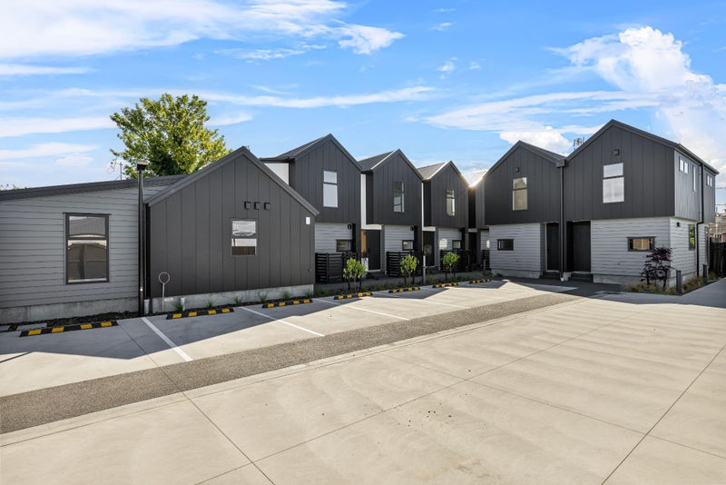 2/6 Wellington Street, Phillipstown, Christchurch - Carousel 2