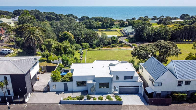 401 Devon Street West, Lynmouth, New Plymouth - Carousel 1