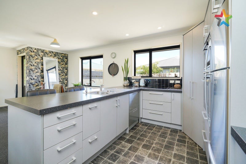 566 Tweed Street, Newfield, Invercargill - Carousel 2