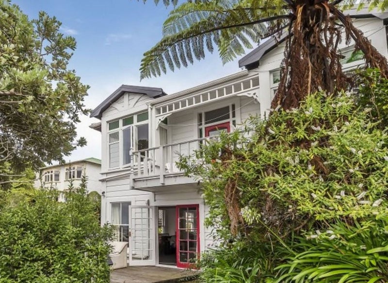 31 Devon Street, Aro Valley, Wellington - Carousel 2