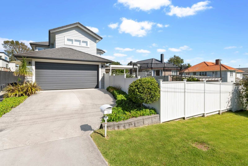 14 Bardia Street, Belmont, Auckland - Carousel 2