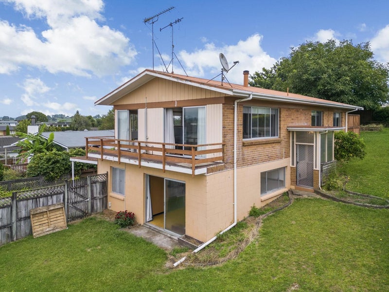 12 Thornton Street, Putaruru - Carousel 2