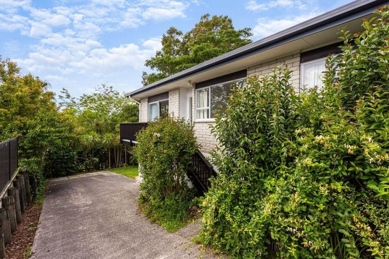 2/18 Sealy Road, Torbay, Auckland - Carousel 2