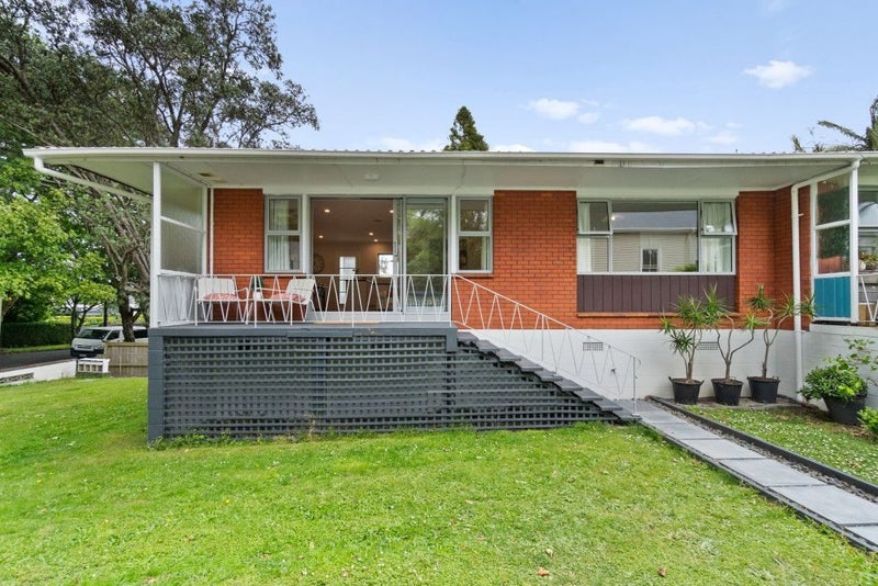 1/21 Woodside Road, Mount Eden, Auckland - Carousel 2