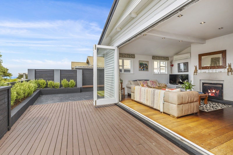 29 Mana Street, Vogeltown, Wellington - Carousel 2