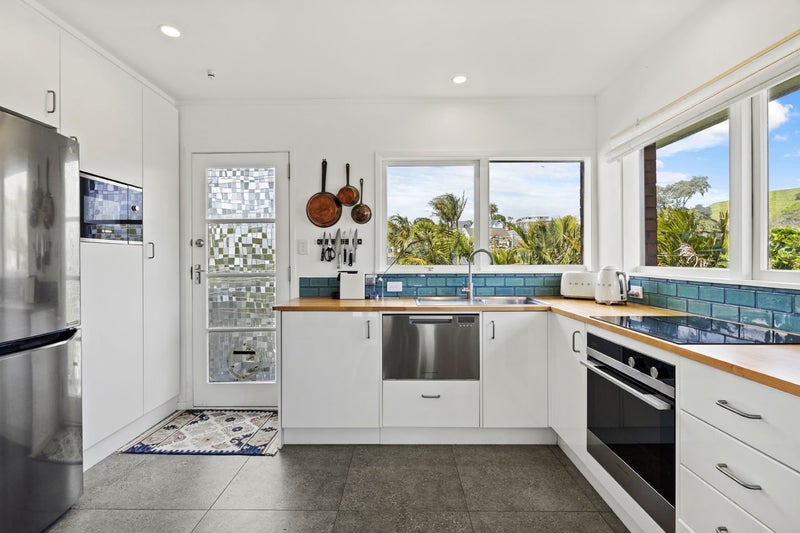 4/5 Cambria Road, Devonport, Auckland - Carousel 2