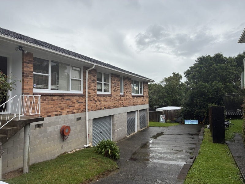 2/10 Shirley Road, Grey Lynn, Auckland - Carousel 1