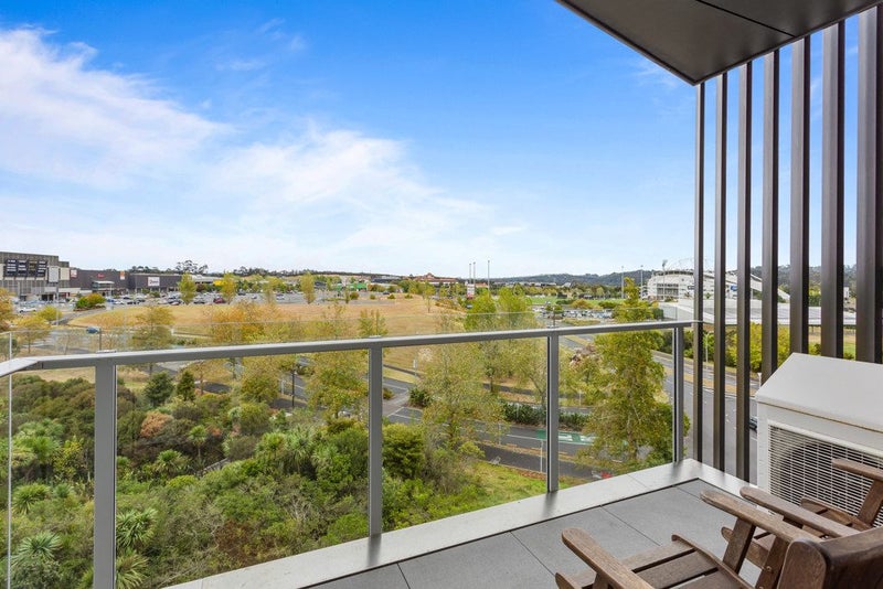 506/25 Don Mckinnon Drive, Albany, Auckland - Carousel 2