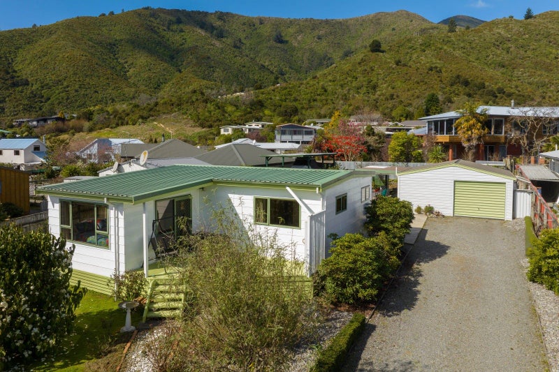 72 Moana View Road, Waikawa, Picton - Carousel 2
