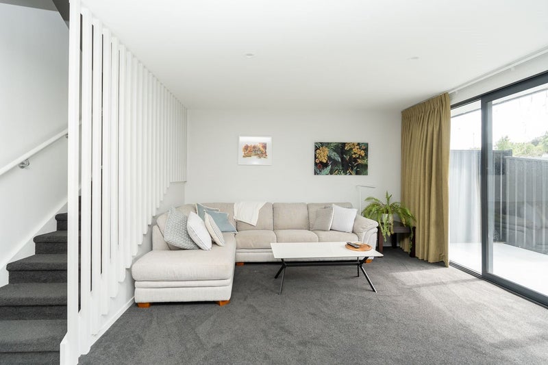 2/100 East Street, Enderley, Hamilton - Carousel 2