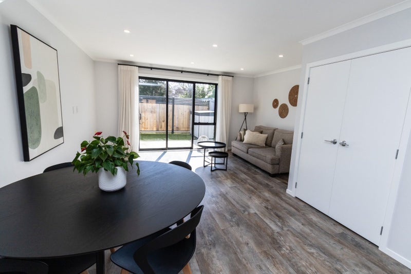12 Raeble Walkington Lane, Wallaceville, Upper Hutt - Carousel 23
