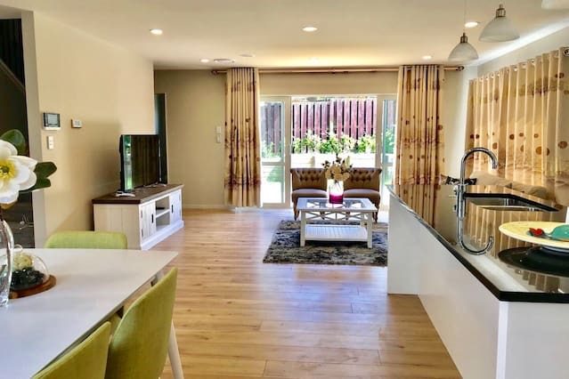 35A Lyttelton Avenue, Forrest Hill, Auckland - Carousel 2