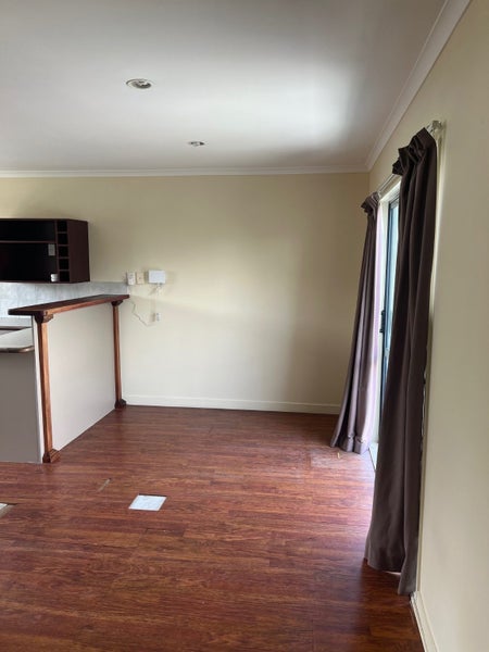 1/83 Whitney Street, New Windsor, Auckland - Carousel 19