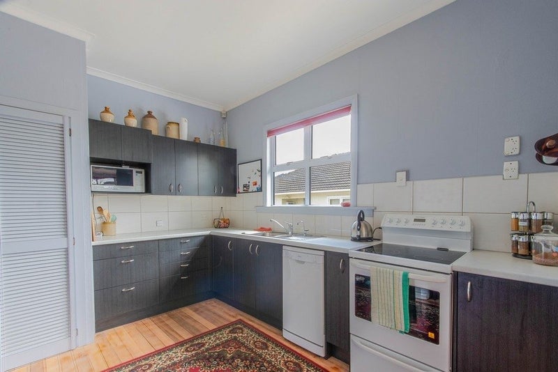 16 Toi Street, Tawhero, Whanganui - Carousel 2