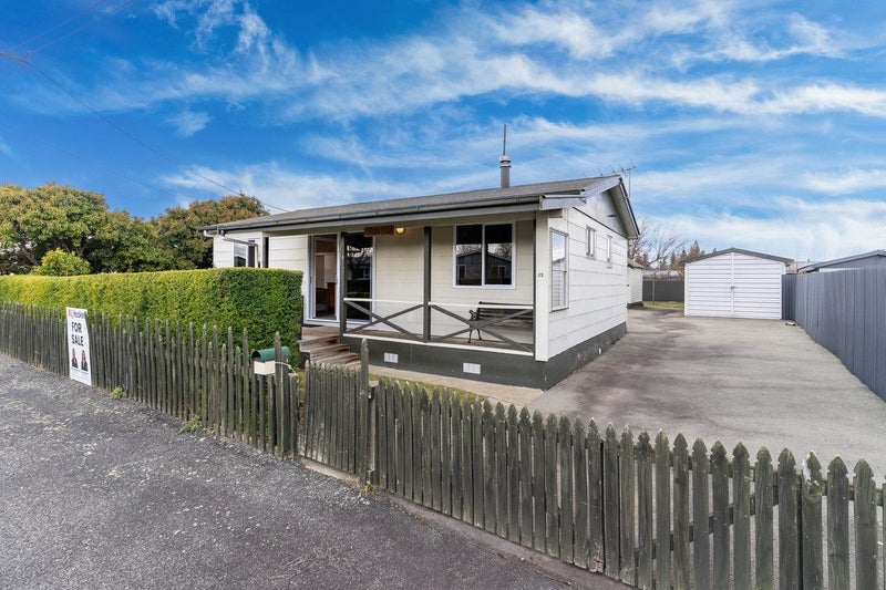 13 Falstone Crescent, Twizel - Carousel 1