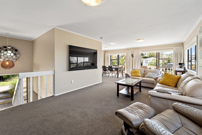 10 Kenneth Hopper Place, Manly, Whangaparaoa - Carousel 2
