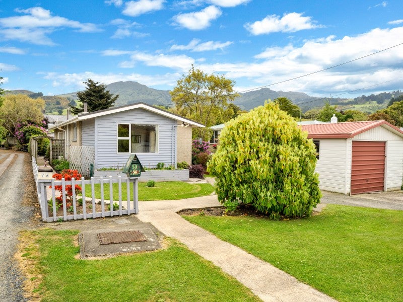 9 Constant Street, Sawyers Bay, Dunedin - Carousel 2