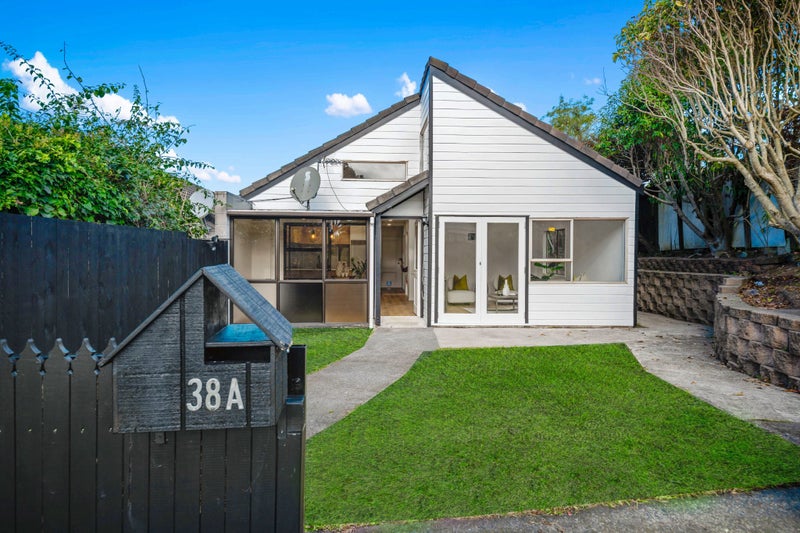 38A The Avenue, Lynfield, Auckland - Carousel 1