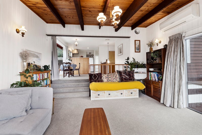 18 Chartwell Drive, Crofton Downs, Wellington - Carousel 2