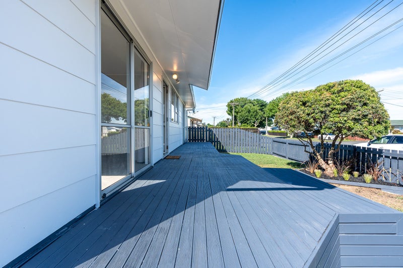 19A Breckons Avenue, Nawton, Hamilton - Carousel 16