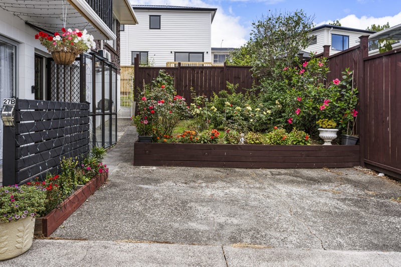 2/27 Pakira Avenue, Glendene, Auckland - Carousel 15