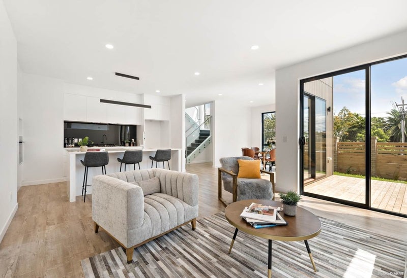 21A Roseberry Avenue, Birkenhead, Auckland - Carousel 1