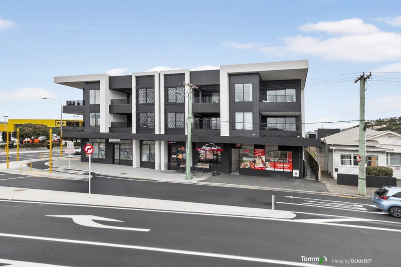 301/2 Onepu Road, Kilbirnie, Wellington - Carousel 1