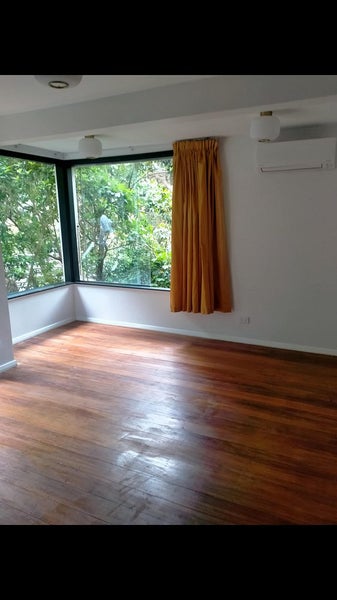 8 HUIA RD, Eastbourne, Lower Hutt - Carousel 1