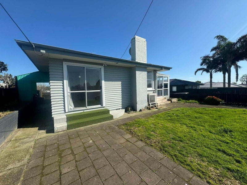 5 Hayes Avenue, Gate Pa, Tauranga - Carousel 1