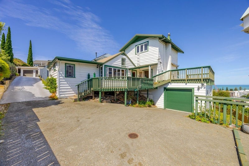 42 Cameron Road, Bluff Hill, Napier - Carousel 2