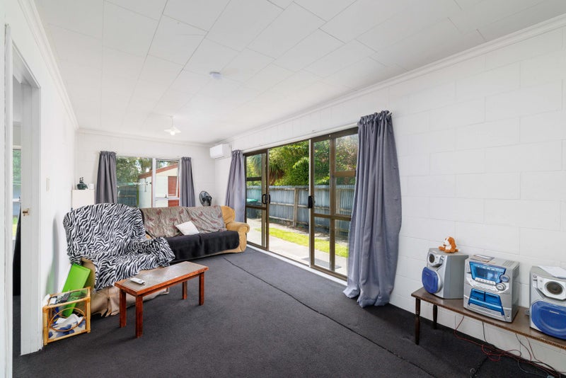 24B Blake Street, New Brighton, Christchurch - Carousel 2