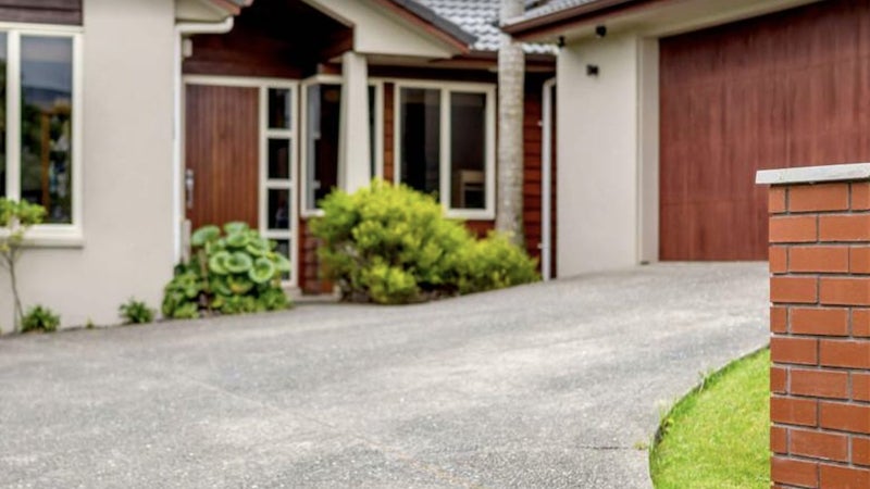 18 Dunvegan Rise, East Tamaki Heights, Auckland - Carousel 1