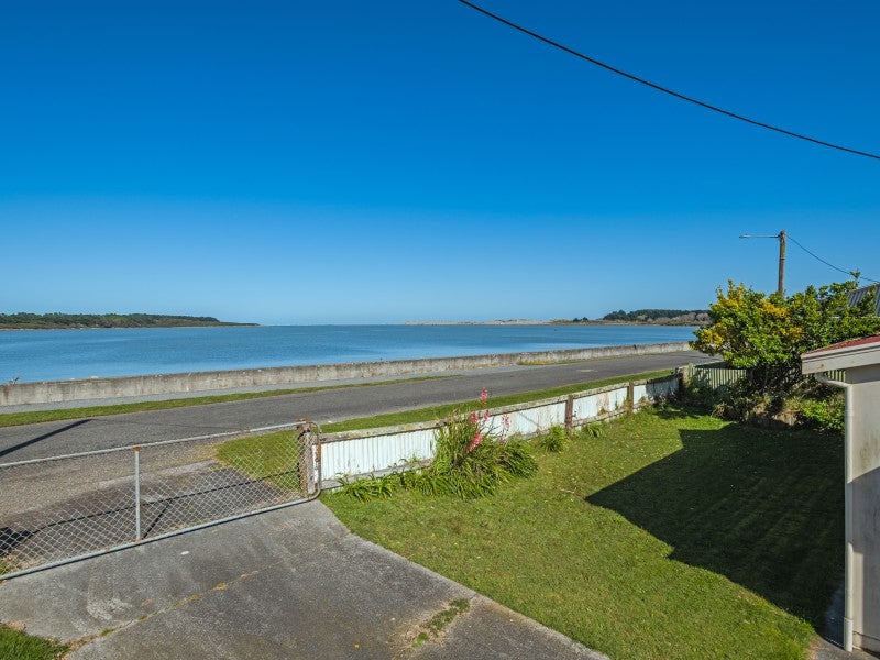 7 Hartley Street, Foxton Beach, Foxton - Carousel 1