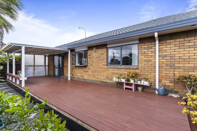 652 Massey Road, Mangere, Auckland - Carousel 2