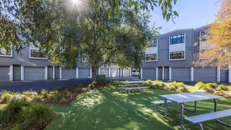 8 Dovedale Place, Parnell, Auckland - Carousel 1