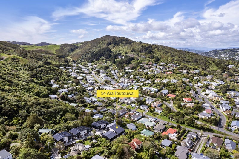 14 Ara Toutouwai, Karori, Wellington - Carousel 19