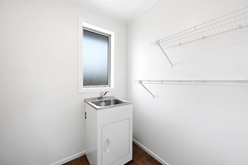 130 Masters Avenue, Silverdale, Hamilton - Carousel 12