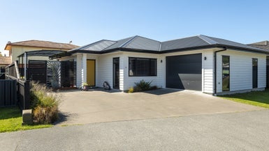 53 Lytton Road, Riverdale, Gisborne - Carousel 1