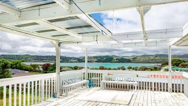 117 Te Pene Avenue, Titahi Bay, Porirua - Carousel 1