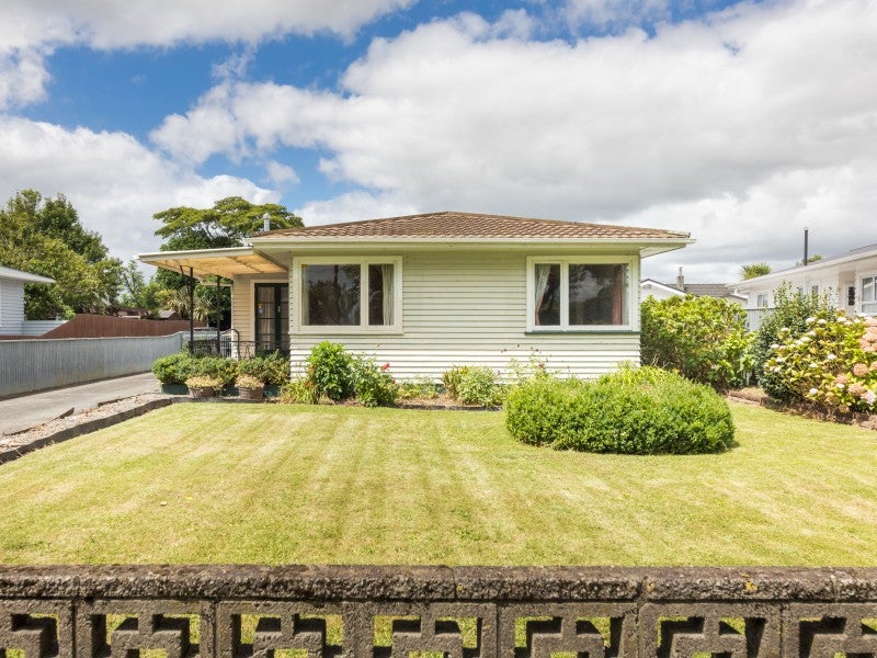 538 Pioneer Highway, Highbury, Palmerston North - Carousel 1