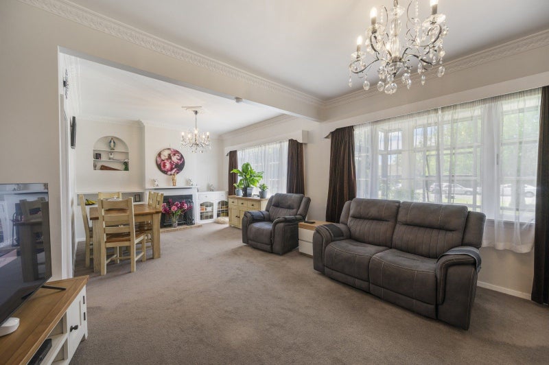 241 Mayfair Avenue, Mayfair, Hastings - Carousel 13