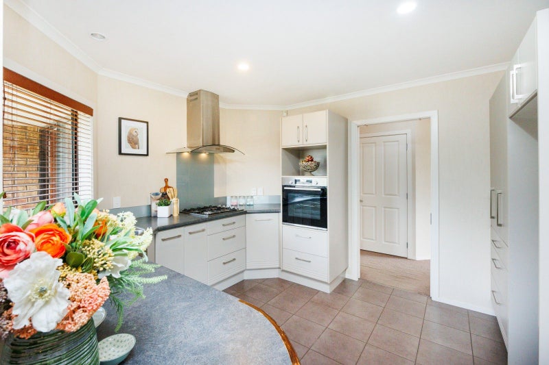 31 Charles Cross Street, Longburn, Palmerston North - Carousel 2