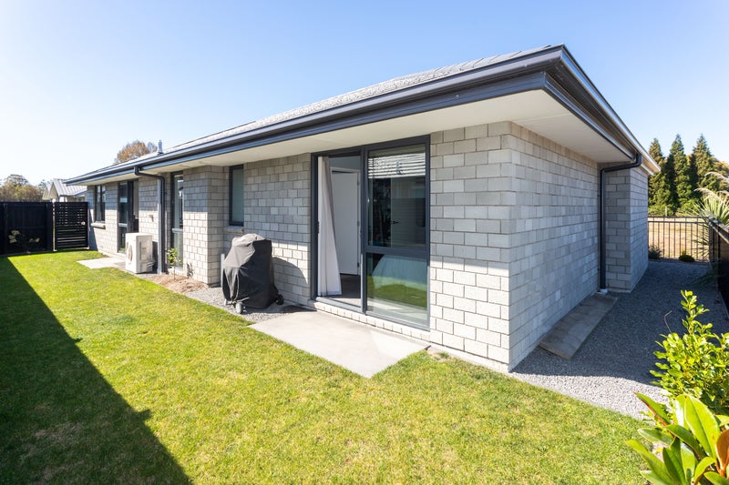 8 Musket Lane, Broomfield, Christchurch - Carousel 2