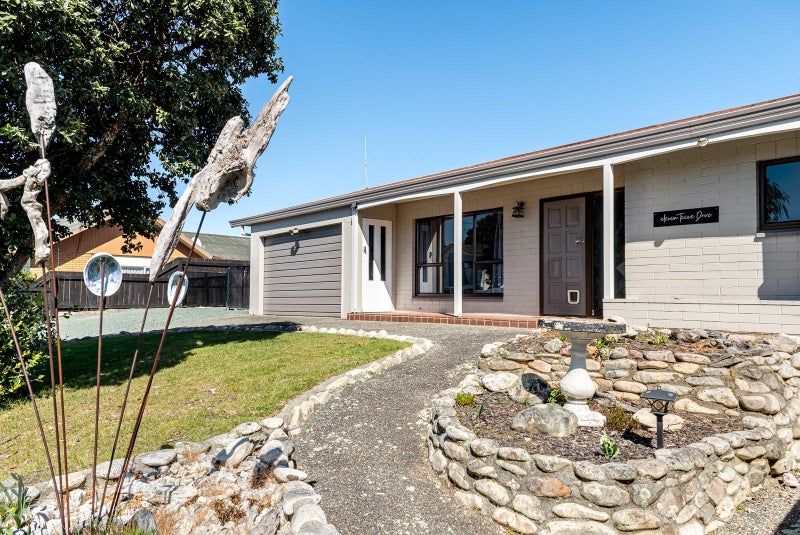 11 Teece Drive, Motueka - Carousel 14