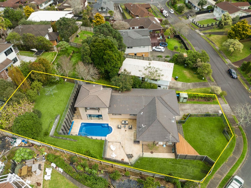 11 Kissling Place, Saint Johns, Auckland - Carousel 2