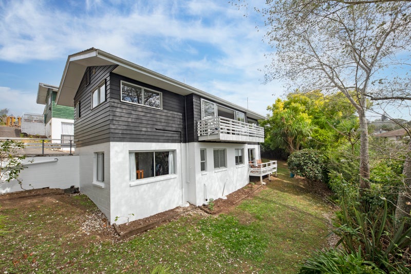 29B Bel Air Drive, Hillsborough, Auckland - Carousel 2